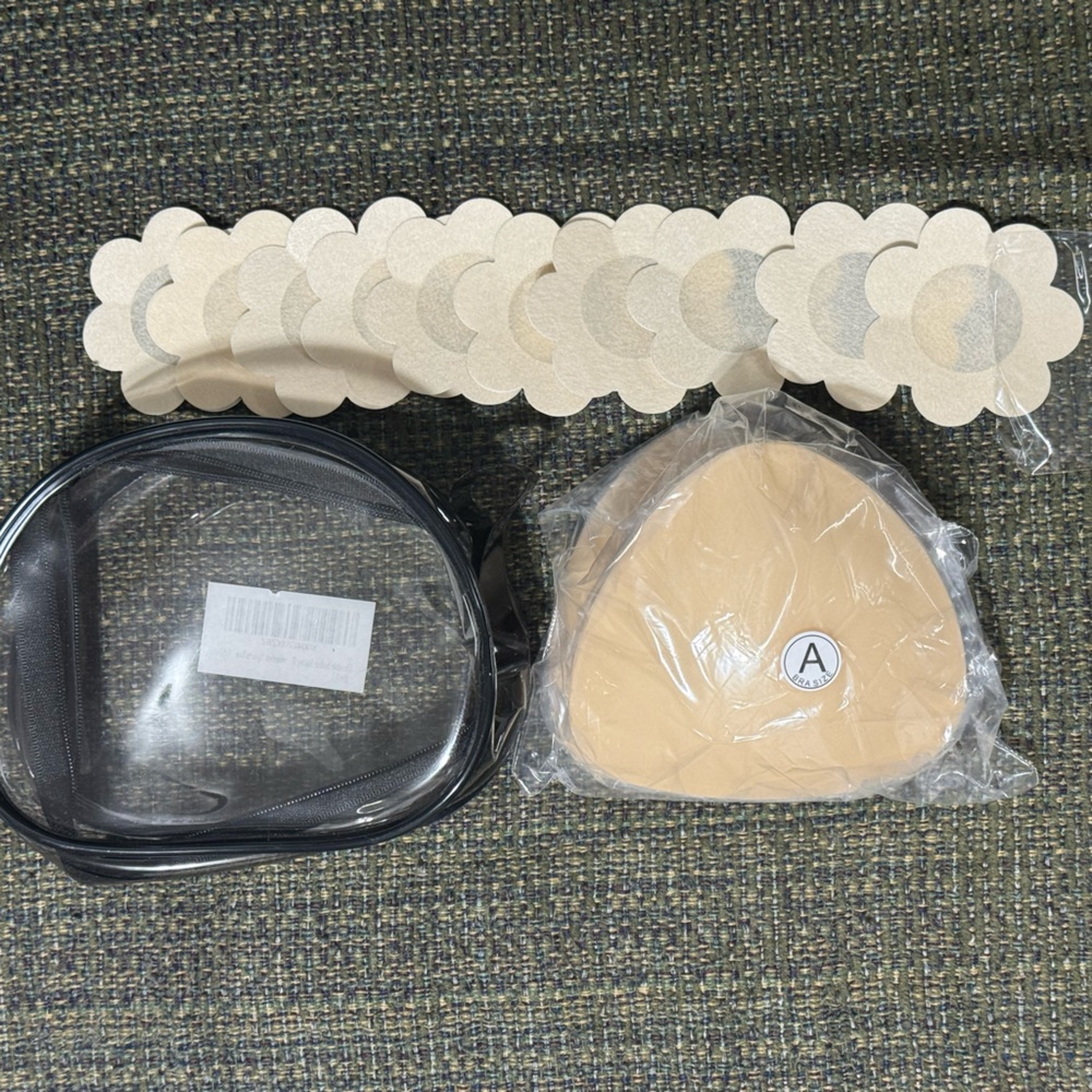 NWT Double-Sided Sticky Push-Up Bra Inserts
